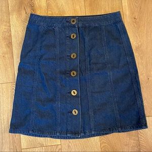 Denim button skirt